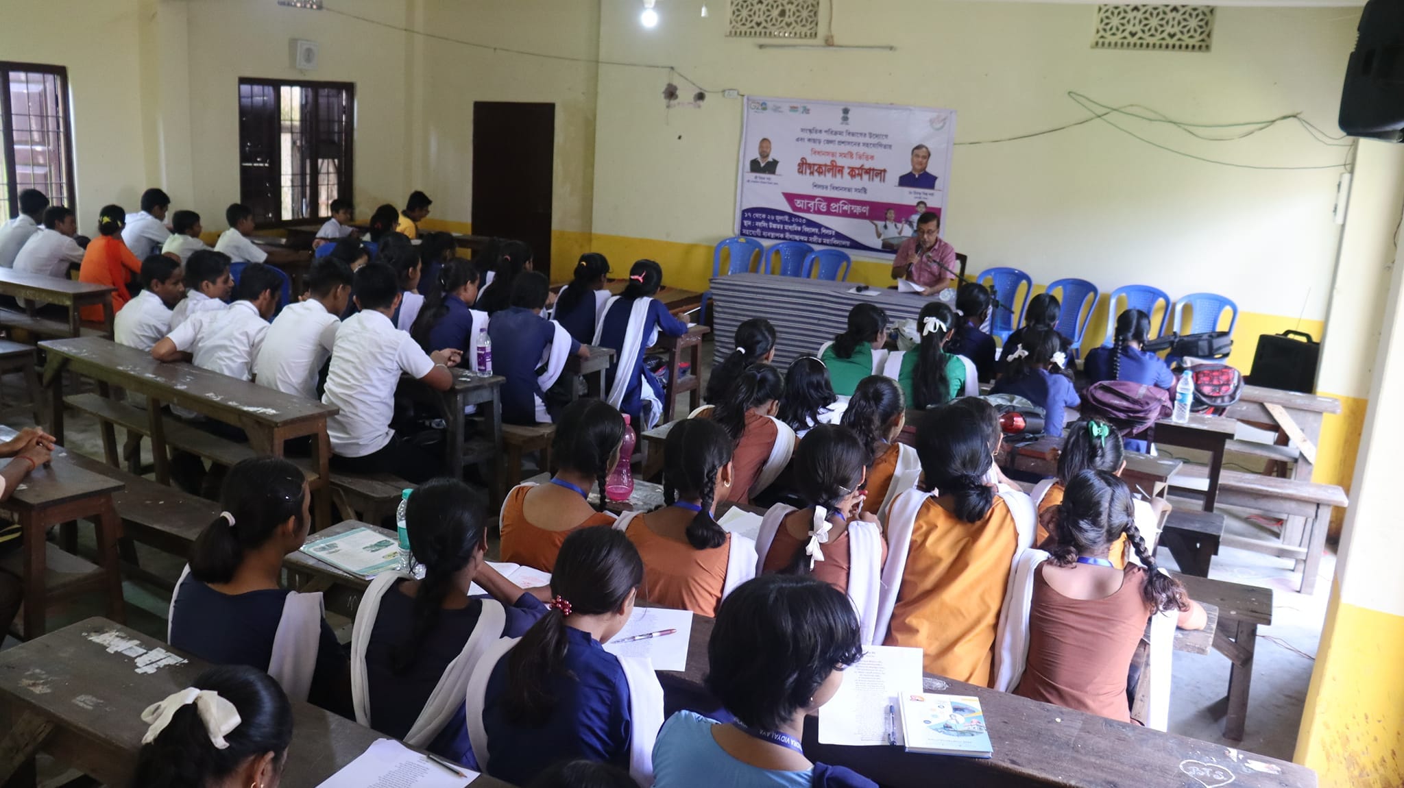 Vocational training in embroidery for women empowerment at Beenachchhandam Sangeet Mahavidyalaya